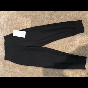 Lululemon Cropped Align Joggers Size 2